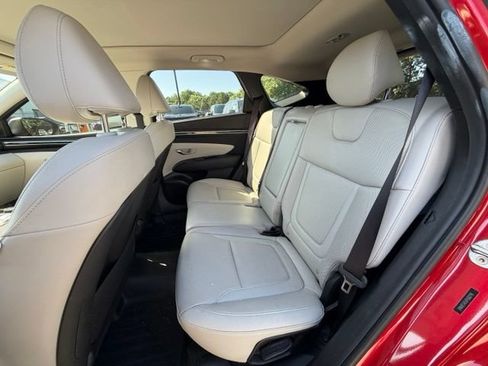 Used 2023 Hyundai Tucson Limited FWD image 17