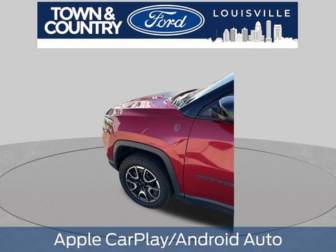 Used 2025 Jeep Compass Trailhawk AWD/4WD image 9