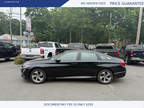 Used 2018 Honda Accord EX image 2