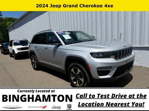 Used 2024 Jeep Grand Cherokee Limited 4xe AWD/4WD image 3