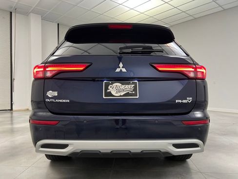 Used 2023 Mitsubishi Outlander SE image 6