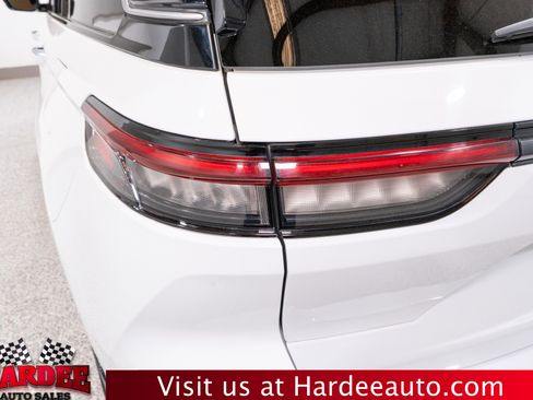 Used 2023 Jeep Grand Cherokee Summit image 9