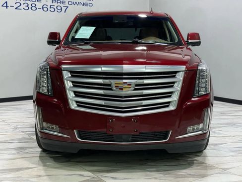 Used 2016 Cadillac Escalade Platinum image 3