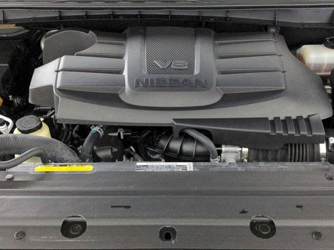 Used 2021 Nissan Titan PRO-4X w/ Pro-4x Convenience Package AWD/4WD image 45