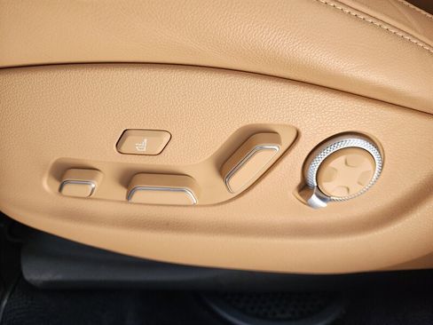 Used 2022 Genesis GV80 3.5T w/ Advanced Package 06 image 25