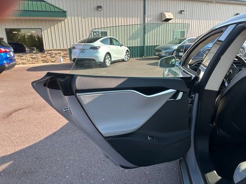 Used 2013 Tesla Model S Performance RWD image 20