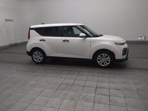Used 2021 Kia Soul LX FWD image 11