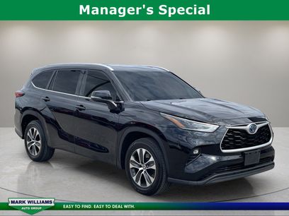 Used 2021 Toyota Highlander XLE