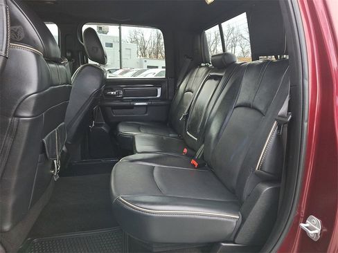 Used 2018 RAM 1500 Limited image 12