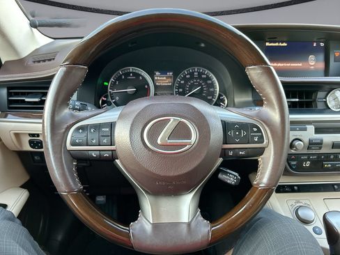 Used 2017 Lexus ES 350 w/ Premium Package FWD image 16