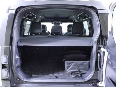 New 2026 Land Rover Defender 110 X-Dynamic SE AWD/4WD image 9