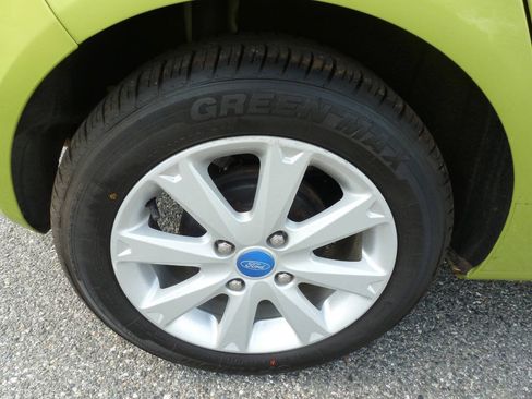 Used 2012 Ford Fiesta SE FWD image 12