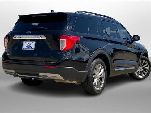 Used 2023 Ford Explorer XLT w/ Equipment Group 202A image 12