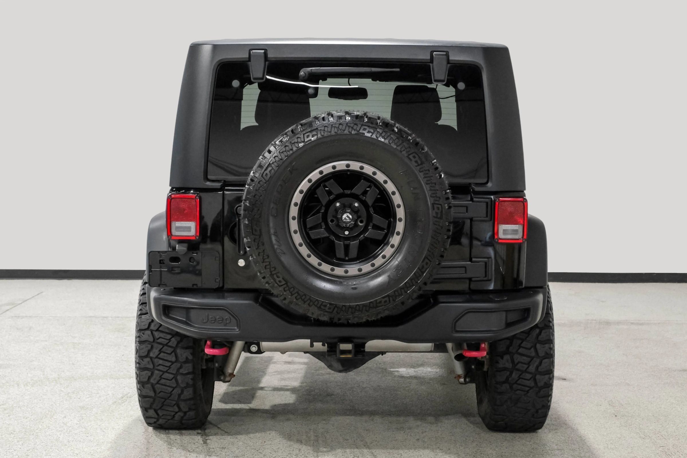 Used 2016 Jeep Wrangler Rubicon AWD/4WD image 9