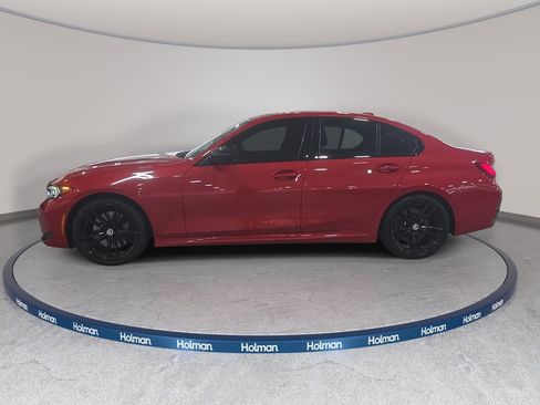 Certified 2023 BMW 330i Sedan w/ M Sport Package RWD image 9
