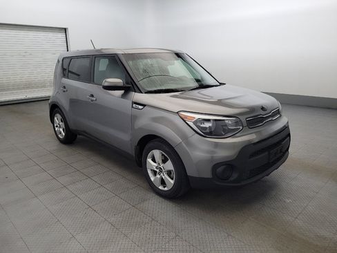 Used 2018 Kia Soul FWD image 13