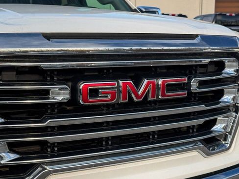 Used 2022 GMC Sierra 1500 SLT w/ SLT Premium Plus Package image 9