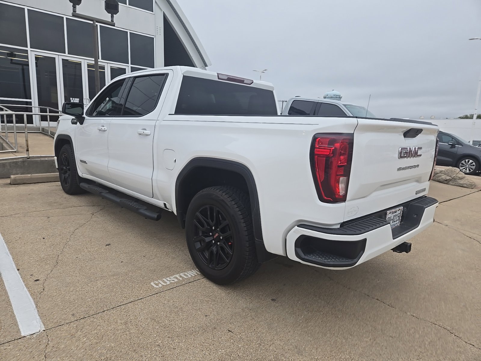 Used 2020 GMC Sierra 1500 Elevation w/ Elevation Value Package RWD image 11
