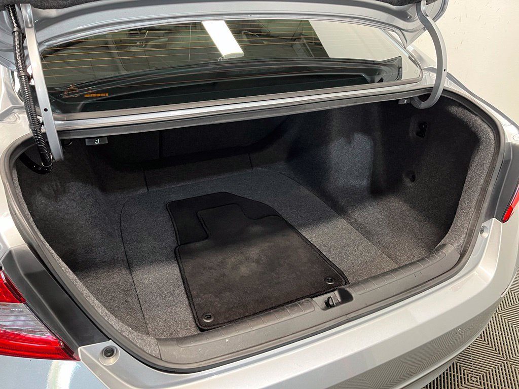 Used 2018 Honda Accord Touring image 23