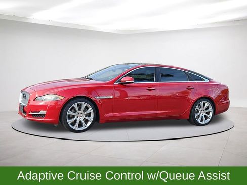 Used 2019 Jaguar XJ L Portfolio RWD image 3