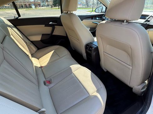 Used 2011 Buick Regal CXL w/ RL2 Preferred Equipment Group FWD image 37