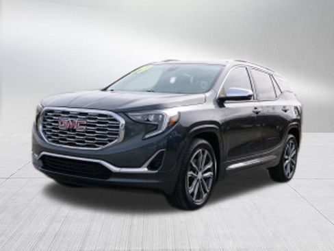 Used 2019 GMC Terrain Denali w/ Advanced Safety Package image 7