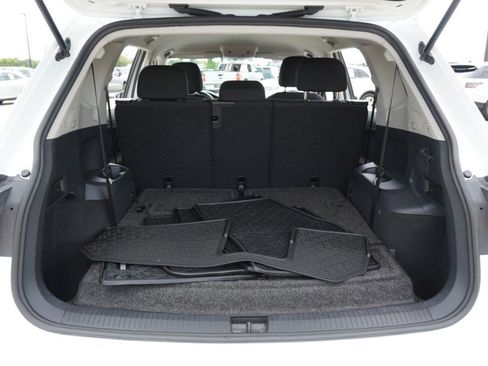 Used 2021 Volkswagen Tiguan S FWD image 34