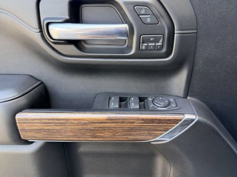 Certified 2020 Chevrolet Silverado 1500 High Country w/ Technology Package AWD/4WD image 11
