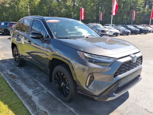 Used 2024 Toyota RAV4 XSE AWD/4WD image 1