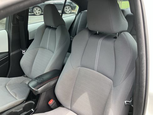Used 2021 Toyota Corolla SE FWD image 11