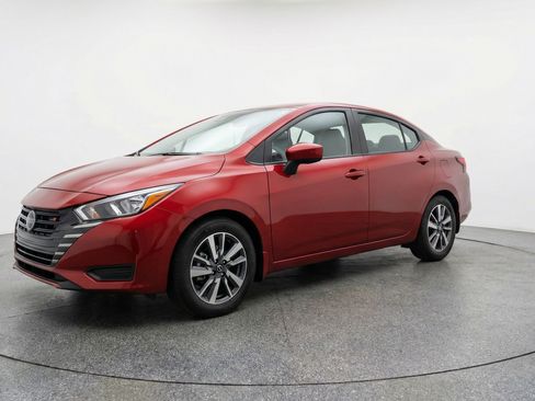Used 2025 Nissan Versa SV w/ Trunk Package FWD image 3