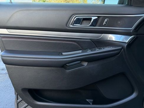 Used 2017 Ford Explorer Sport image 20