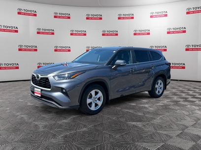 Certified 2025 Toyota Highlander LE