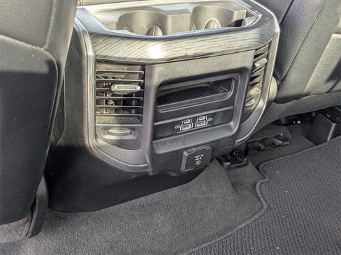 Used 2024 RAM 1500 Laramie image 20