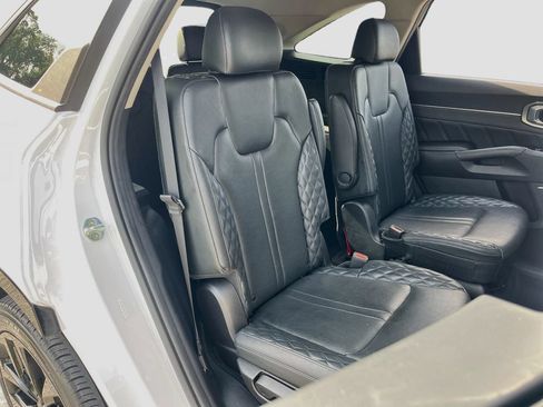 Used 2022 Kia Sorento SX FWD image 29