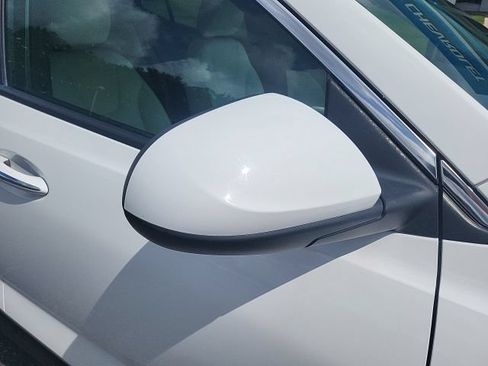 Used 2023 Buick Encore GX Select FWD image 3