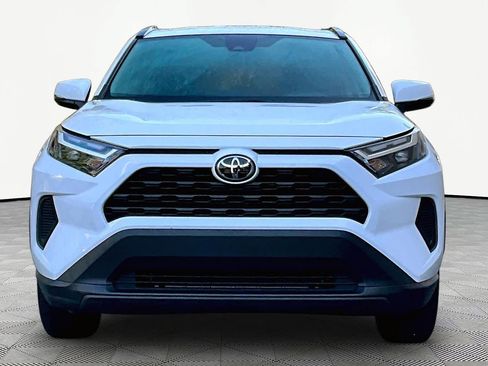 Certified 2025 Toyota RAV4 XLE AWD/4WD image 4