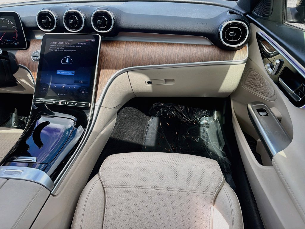 Used 2022 Mercedes-Benz C 300 Sedan image 19