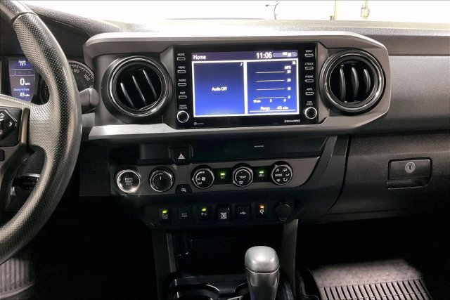 Used 2020 Toyota Tacoma TRD Sport w/ Technology Package AWD/4WD image 6