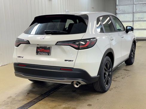 New 2026 Honda HR-V Sport image 5