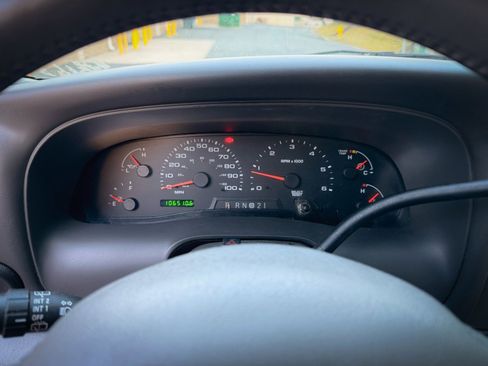 Used 2004 Ford Excursion 2WD image 14