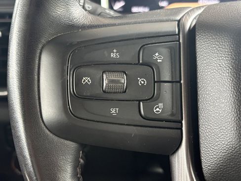 Used 2025 GMC Sierra 2500 Denali Ultimate image 11