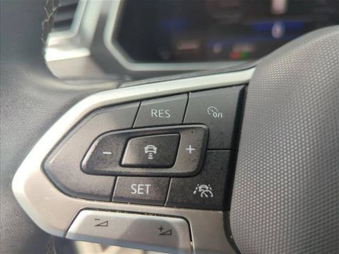 Used 2023 Volkswagen Tiguan SE FWD image 22