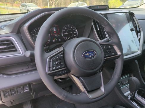 Used 2026 Subaru Ascent Touring AWD/4WD image 18