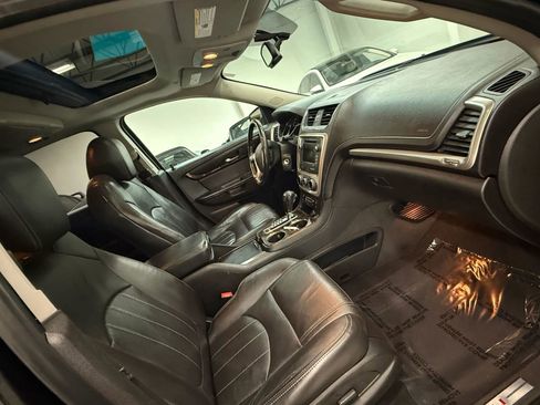 Used 2013 GMC Acadia Denali image 26