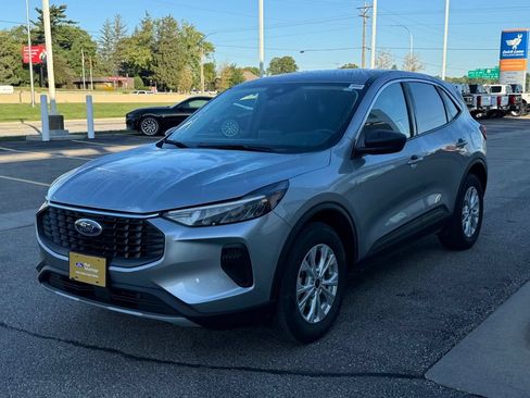 Certified 2024 Ford Escape Active AWD/4WD image 39