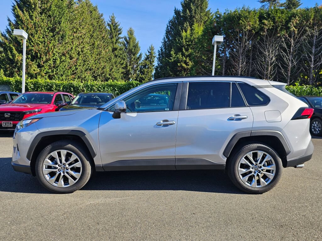 Used 2024 Toyota RAV4 XLE Premium w/ Weather Package AWD/4WD image 4