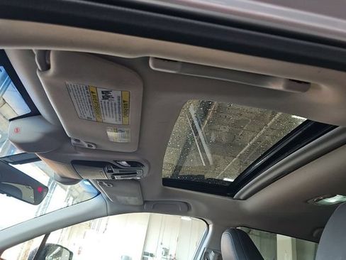 Used 2022 Subaru Outback Limited w/ Popular Package #2 AWD/4WD image 8