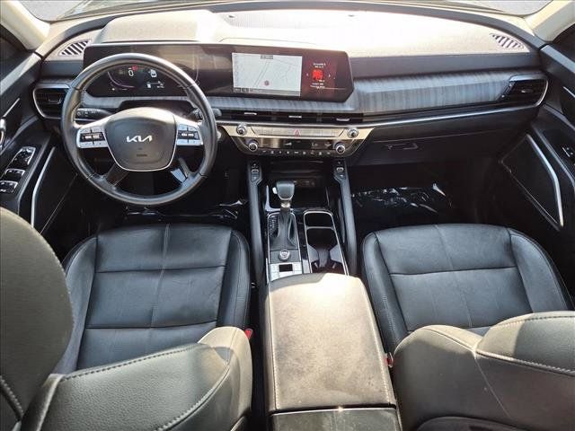 Used 2024 Kia Telluride EX w/ EX Captain's Chair Package FWD image 19