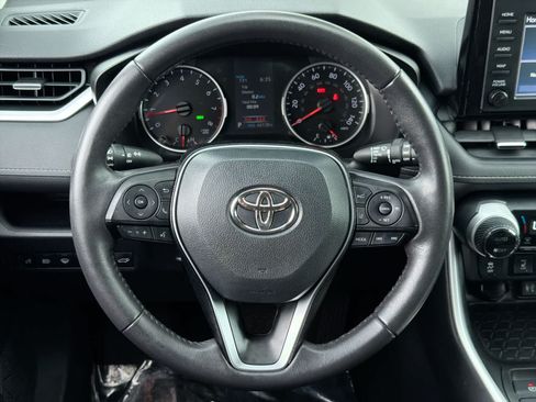 Used 2019 Toyota RAV4 XLE Premium w/ Cold Weather Package AWD/4WD image 23